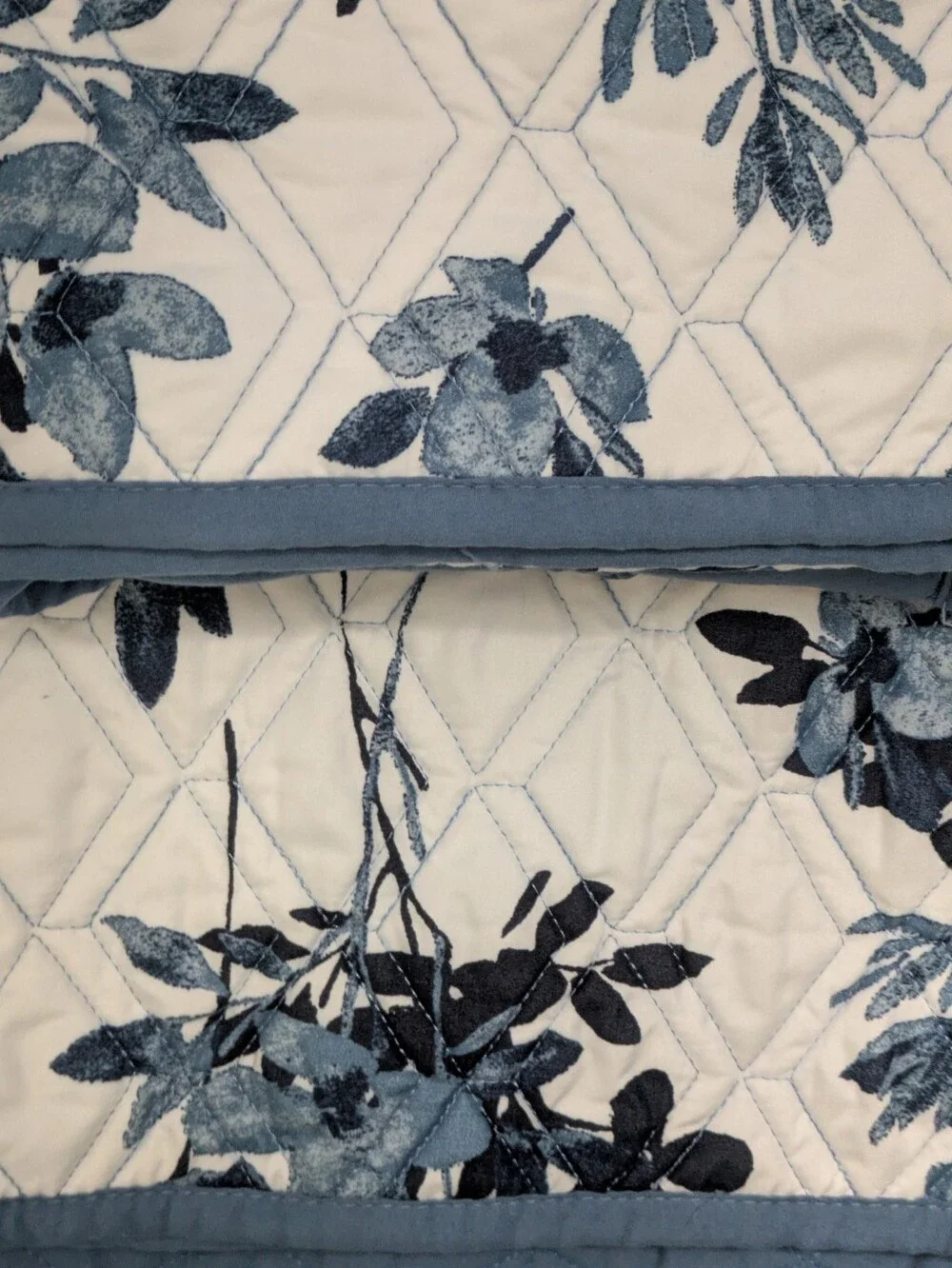 Blue and White King Floral Quilt Reversable by Home Expressions Madeline